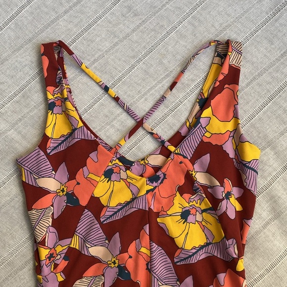 Title Nine floral athletic dress. - Picture 4 of 14